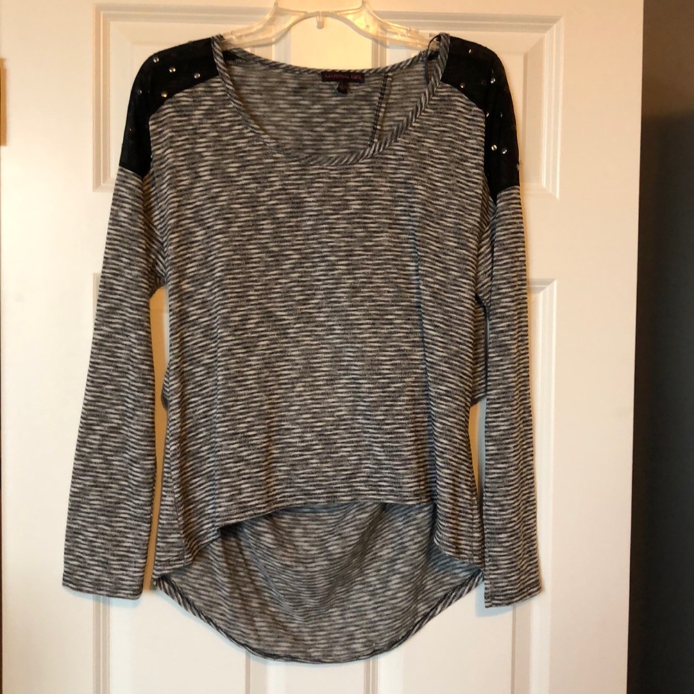 NWOT Material Girl high low tunic Size L